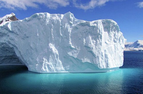 Antarktidada yüz milyard tonluq aysberq qopdu - FOTO