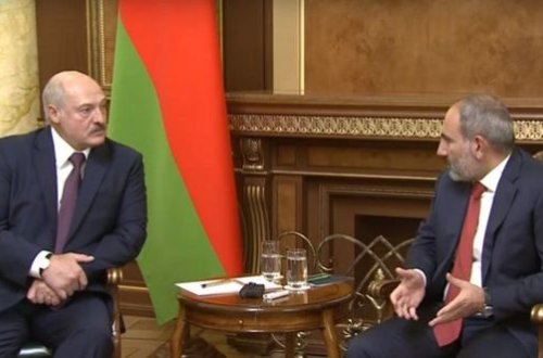 Лукашенко говорит в Ереване об Ильхаме и Гейдаре Алиевых. Политолог называет Армению пятым колесом