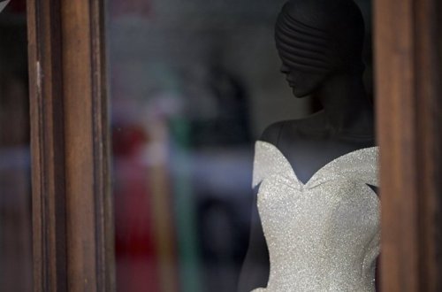 В Азербайджане 42-летняя свекровь умерла, выбирая свадебное платье для невестки