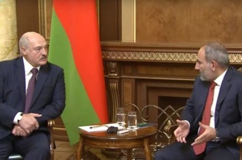 Lukaşenko Yerevanda İlham və Heydər Əliyevlərdən danışıb - Politoloq Ermənistanı “beşinci təkər” adlandırır