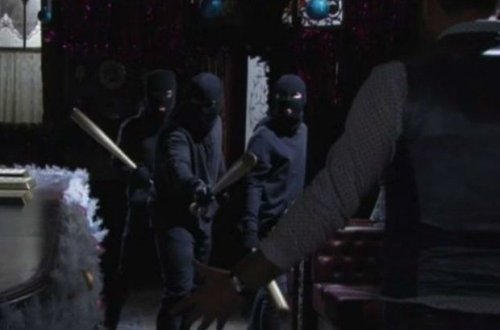 Sui-qəsddə qadın corabları: Lənkəran polisi çobanı döyən kişiləri axtarır