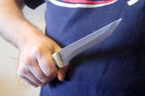 Фотографии красивых девушек чуть не стоили жителю Баку жизни