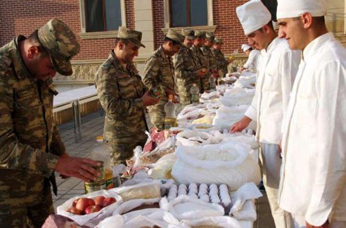 Azərbaycan ordusunda YENİLİK: hərbçilərə pul əvəzinə ərzaq veriləcək - FOTO