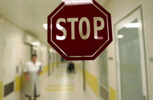 Toyda kütləvi zəhərlənmə - 31 nəfər xəstəxanada