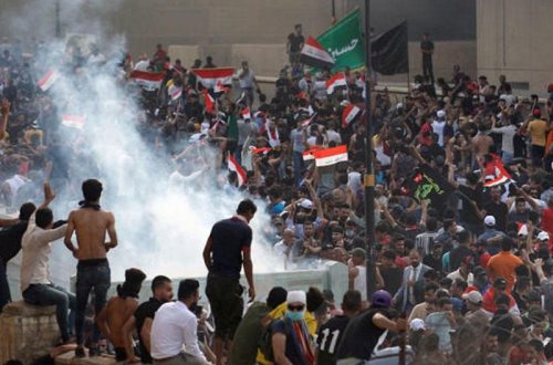 İraqda etirazlar: 16 ölü, 650 yaralı