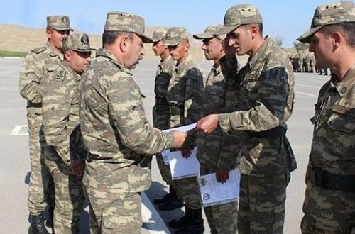 Hərbi qulluqçuların ehtiyata buraxılmasına başlanıldı