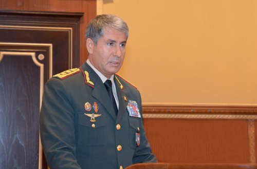 Daxili İşlər naziri üç vəzifəlini işdən çıxardı