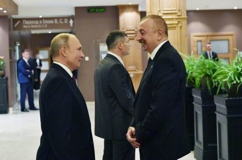 Ильхам Алиев поздравил Владимира Путина