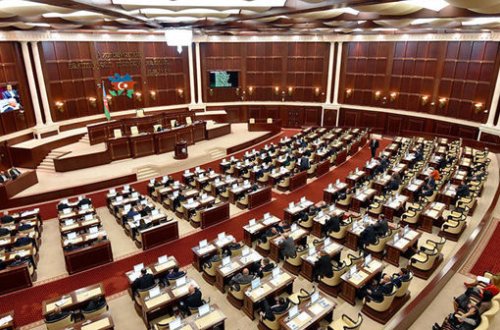 Deputatlar sabah 13 məsələyə görə toplanır