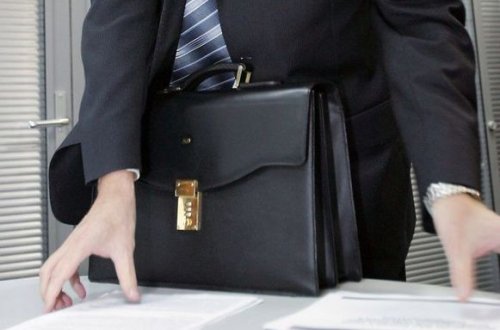 Bu nazirlikdə vəzifəli şəxs işdən çıxarıldı