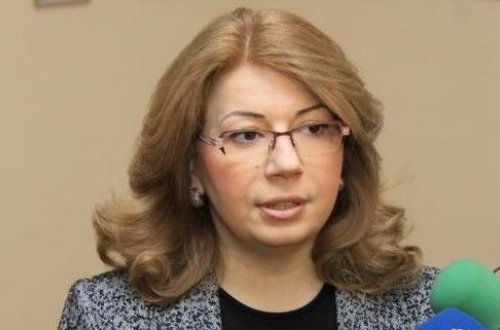 Deputatdan sərt sözlər: Bir kişi tapılmadı ki, o cinayətkara yumruq vursun?!
