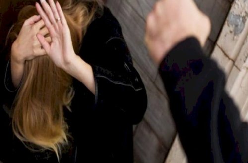 Qaynata və qaynana 19 yaşlı hamilə gəlini döyərək xəstəxanalıq etdi – Qoyuna görə