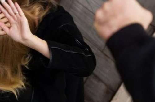 В Дашкесане беременная женщина избита свекром и свекровью