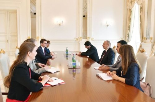 Ильхам Алиев принял делегацию во главе с председателем Совета кантонов Швейцарии - ФОТО