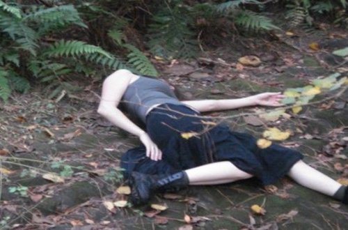 Девушка, найденная в тяжелом состоянии на бейлаганской дороге, скончалась