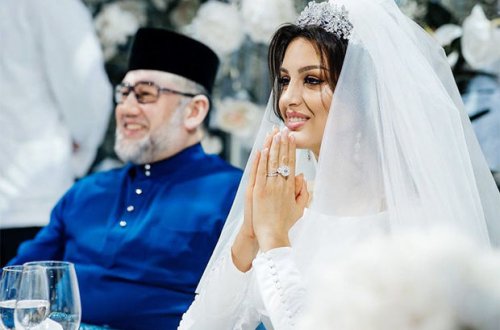 Moskva gözəli kralın hədiyyə etdiyi nişan üzüyünü satdı