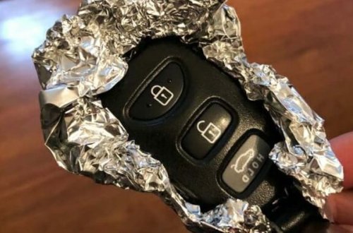 Polislər, avtomobilinizin açarına alüminium folqa bağlamağı tövsiyə edirlər, çünki...Çox sevinəcəksiniz!