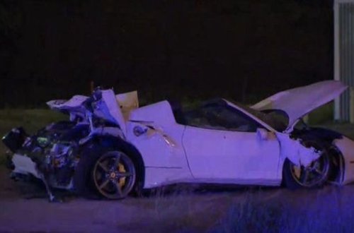 Dünya çempionu dəhşətli qəzadan sağ çıxdı - Anbaan video