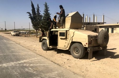 Terrorçuların qoyub qaçdığı 280 min dollarlıq ABŞ texnikası: Türk əsgərləri ələ keçirdilər - Fotolar