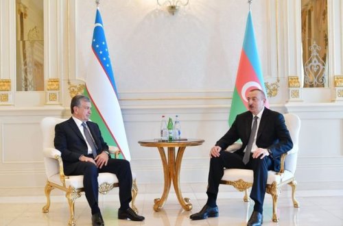 İlham Əliyev Özbəkistan Prezidenti ilə görüşdü - FOTO