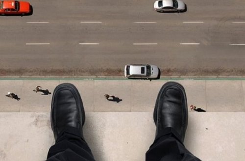 В Баку предотвращена попытка самоубийства