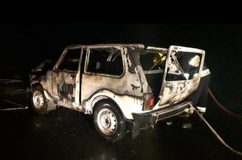 Житель Кюрдамира спасся из горящей машины - ФОТО