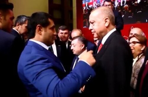 Ərdoğan Bakıda azərbaycanlı dünya çempionuna bu sözləri dedi - VİDEO