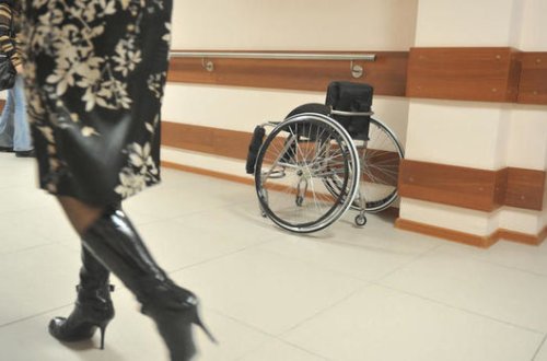 81-летняя старушка пыталась пройти в самолет с 17 килограммами кокаина