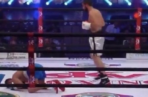 Азербайджанец одержал решительную победу над таджиком - ВИДЕО