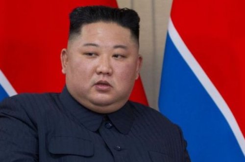 Ким Чен Ын на белом коне поднялся на вершину священной горы Пэктусан - ФОТО