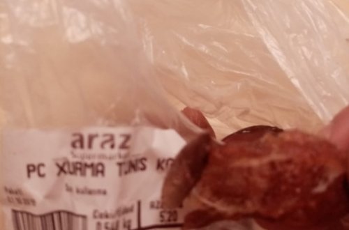 “Araz” supermarketdə satılan xurmadan qurd çıxdı — FOTO