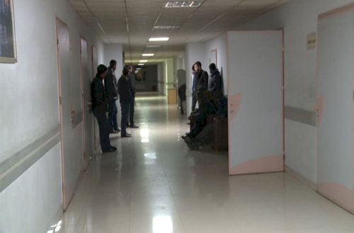 Sumqayıtda ər arvadını döyüb burnunu sındırdı