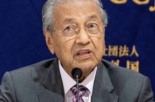 Премьер-министр Малайзии посетит Азербайджан