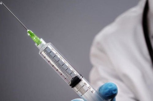 В Азербайджане продают поддельные шприцы