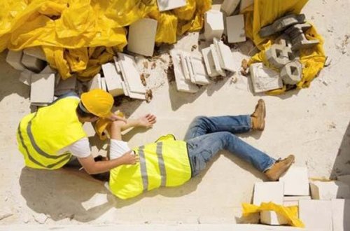 Bakıda tikintidə FACİƏ: başına boru düşən fəhlə öldü