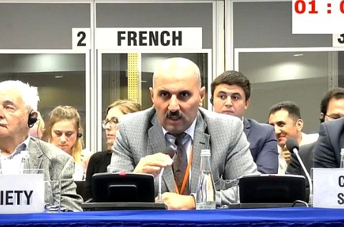 Oğlu fəraridir, amma xalqı meydanlara çağırıb Qarabağ tələb edir…