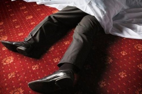 Bakıda dəhşətli ailə faciəsi - Əvvəl atası, sonra özü öldü - FOTO