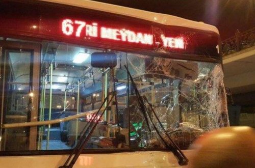 Автобус насмерть сбил молодую женщину