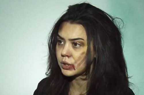 “Onları kişi saymıram” - Oksananı döyüblər - Video