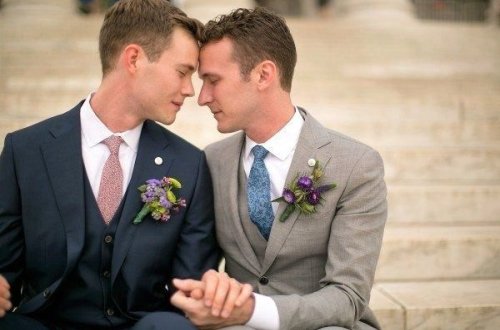 Bu ölkədə eynicinslilərin evliliyi leqallaşdırıldı