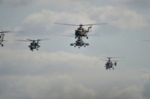 Rusiya vertolyotları Amerika hərbi bazasına endi