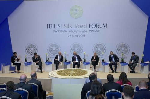 Nazir Ramin Quluzadənin başçılıq etdiyi nümayəndə heyəti Gürcüstanda 3-cü “Tbilisi İpək Yolu Forumu”nda iştirak edib