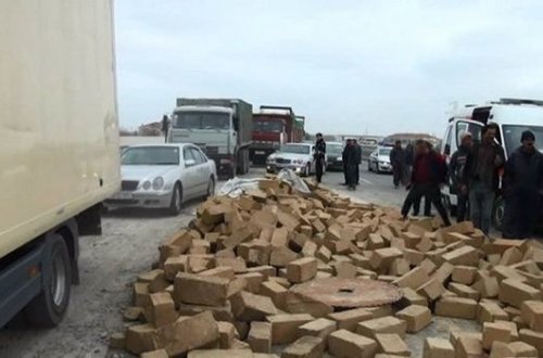 В Кюрдамире столкнулись два грузовика - ФОТО