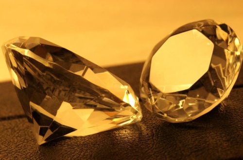 Бриллиант стоимостью почти в 2 миллиона долларов украли с выставки