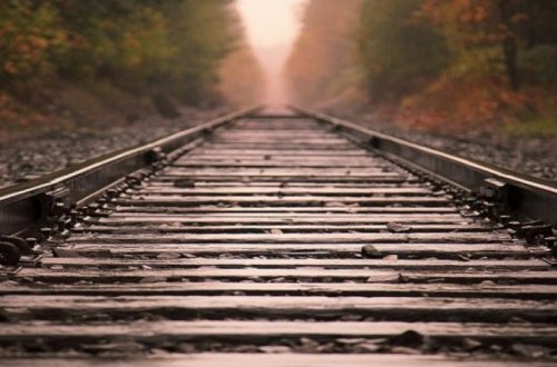 В Барде женщина попала под поезд и осталась без руки