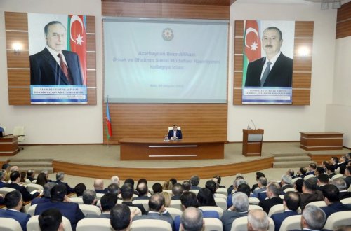 Prezident İlham Əliyevin yanında keçirilmiş iqtisadi müşavirədə verilmiş tapşırıqların icrası ilə əlaqədar görüləcək işlər müzakirə olunub