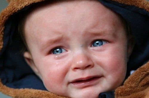 Девушка со злости укусила младенца и попала в тюрьму