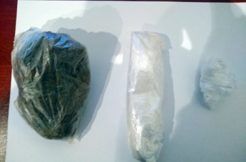 Psixotrop maddə və narkotik vasitə keçirtmək istəyərkən saxlanıldı