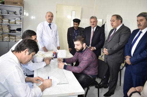 Elmi Cərrahiyyə Mərkəzinin mütəxəssisləri Tərtərdə əhaliyə konsultativ tibbi yardım göstəriblər