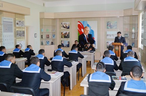 Hərbi dənizçilərlə Hərbi Prokurorluq nümayəndələrinin görüşü keçirilib